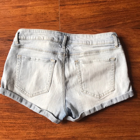 Forever 21 Low-rise Denim Shorts - Picture 4 of 8